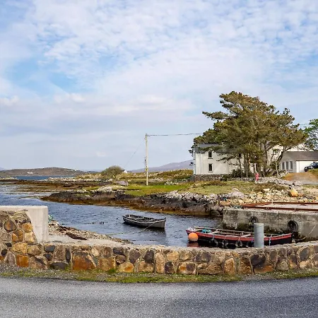 Cannute House *