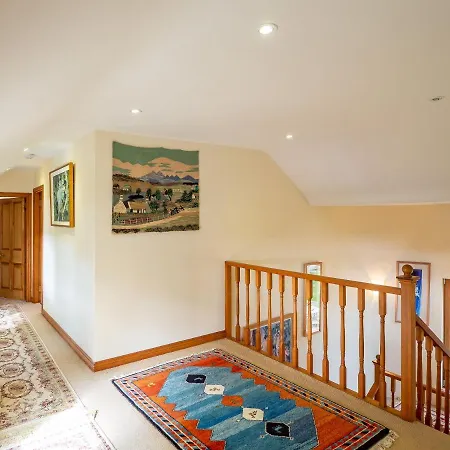 Cannute House *