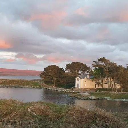 Cannute House